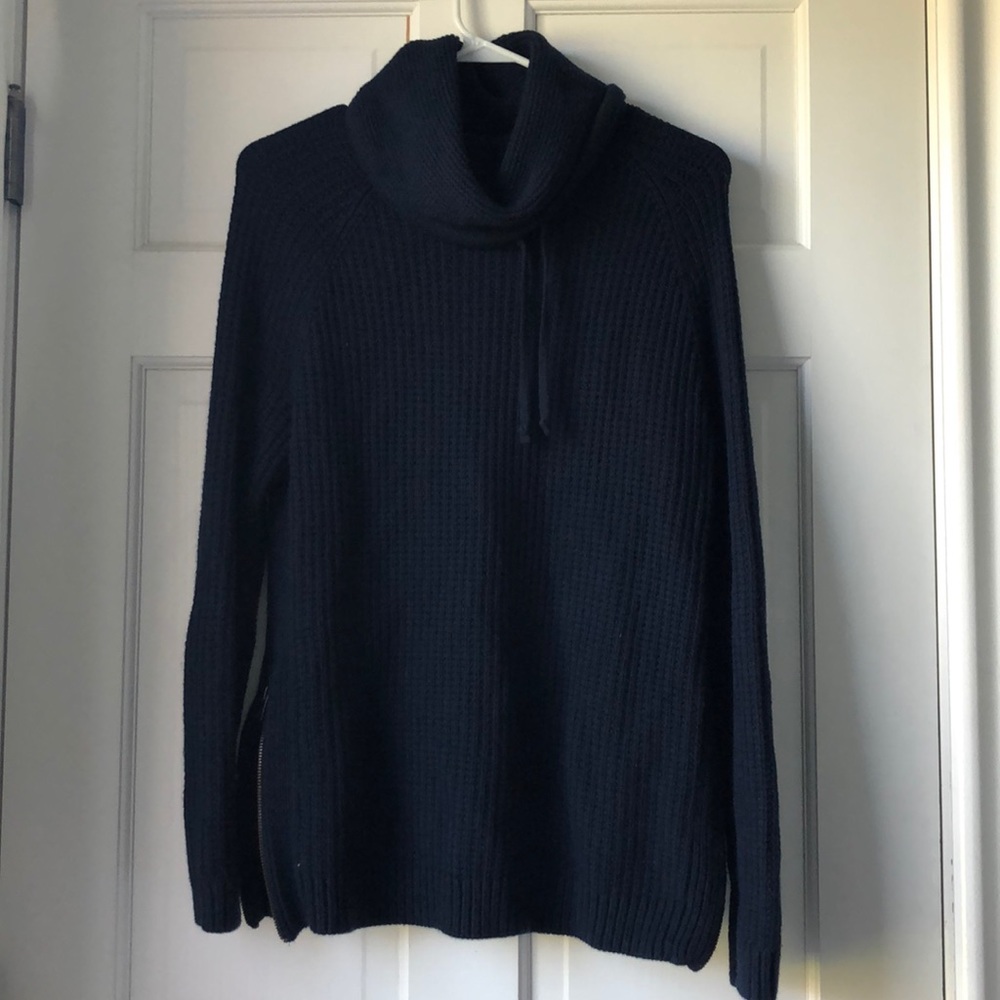 Athleta Sweater